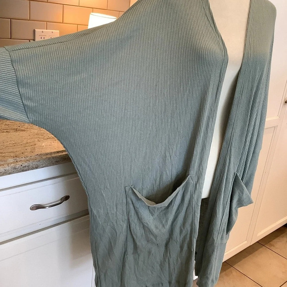 Maronie Sage Green Ribbed Cardigan Open Front NWT Size Medium - Picture 3 of 7